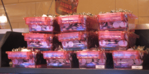 img 1611181513 300x150 - if you have a lot of medals at pachislot, call staff.